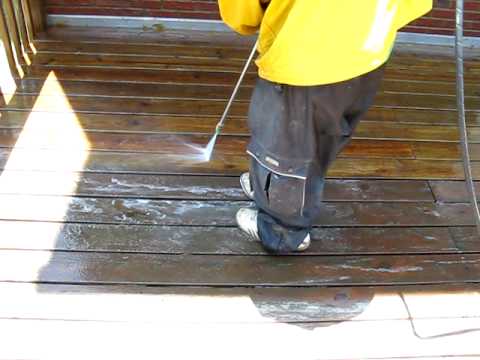 Pressure Washing a Problem Deck Before Staining