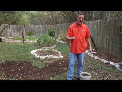 How to Level Uneven Spots in a Lawn